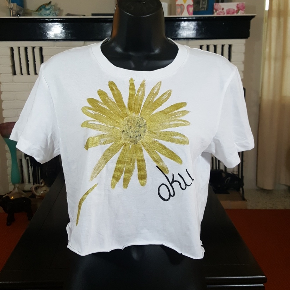 Aku/Akwa cropped daisy tee